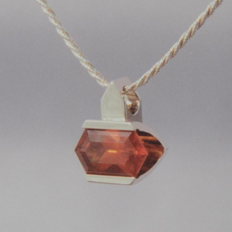 Spessartine Garnet Pendant in 14 k. White Gold | Pendants | Wesley